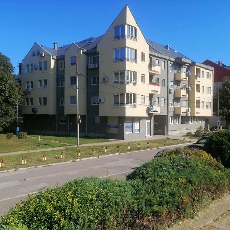 River Lux Sremska Mitrovica Ngoại thất bức ảnh